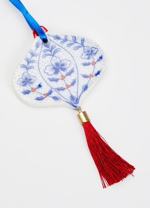 Heinen Delfts Blauw Ui kersthanger plat 6,5 cm - detail gebroken wit