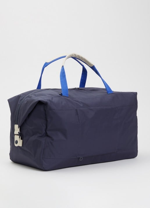 Herschel Supply Maia weekendtas met 16 inch laptopvak en afneembare schouderriem  - achterkant blauw