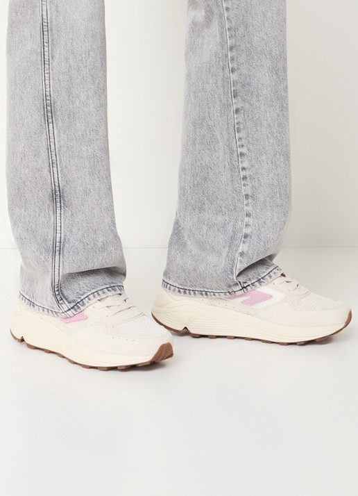 Hi-Tec HTS Shadow RGS sneaker met suède details - voorkant 2 lichtroze