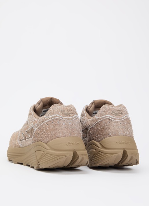 Hi-Tec HTS Shadow RGS sneaker met suède details - achterkant donkerbeige