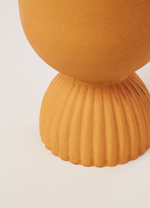 HKliving Ribbed Base vaas 25 cm - detail 3 oranjebruin