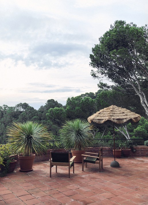 HKliving Serengeti strand parasol met raffia 230 cm - voorkant 2 lichtbruin