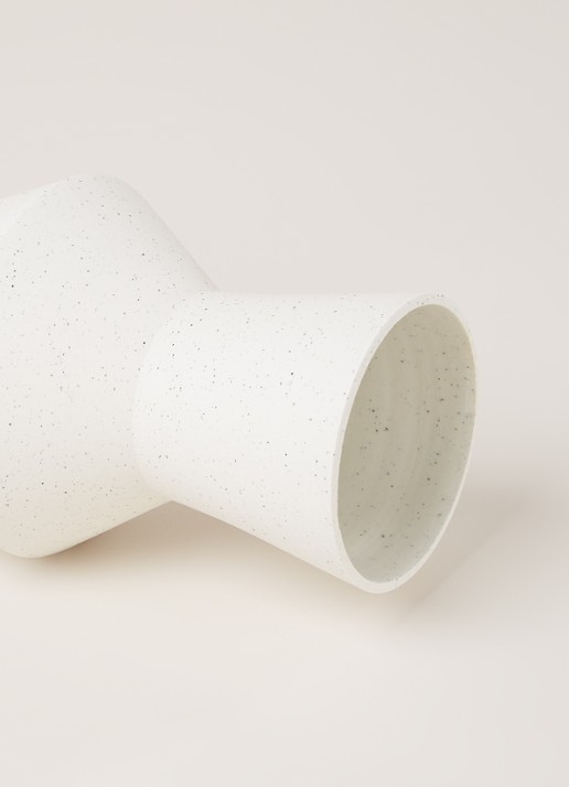 HKliving Speckled Angular vaas 41 cm - detail 4 gebroken wit