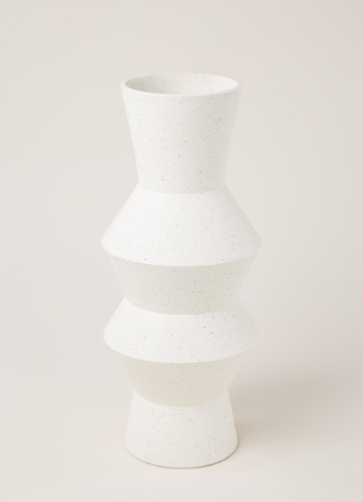 HKliving Speckled Angular vaas 41 cm - voorkant 2 gebroken wit