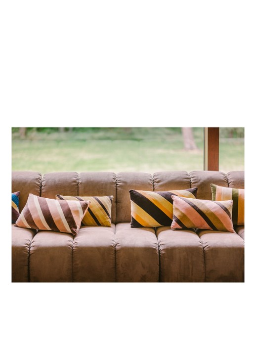 HKliving Striped sierkussen 50 x 30 cm - voorkant 7 mosterd