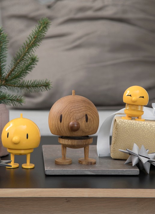 Hoptimist Hoptimist Bumble M ornament 9,5 cm - voorkant 2 geel
