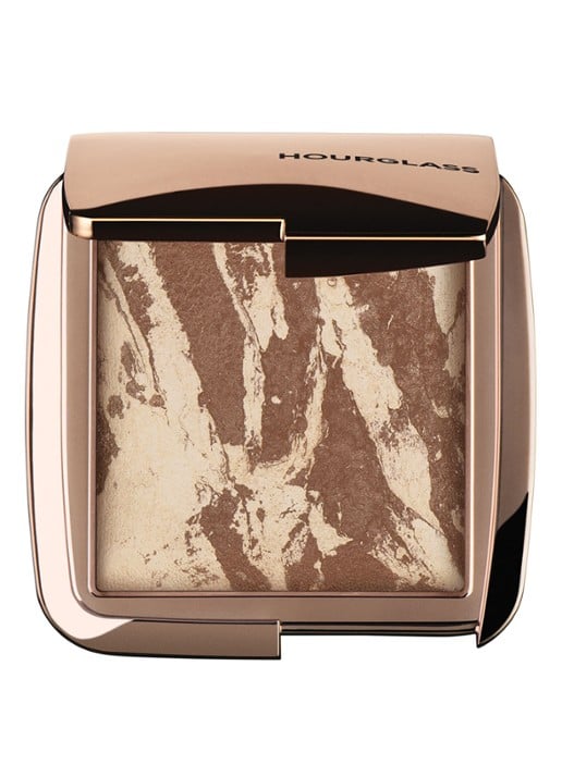 Hourglass AMBIENT™ Lighting Bronzer - voorkant 7 diffused bronze light