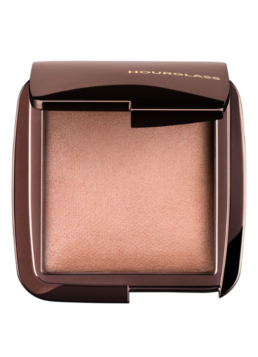 Hourglass AMBIENT™ Lightning Finishing powder - lichtreflecterend poeder - voorkant 6 radiant light