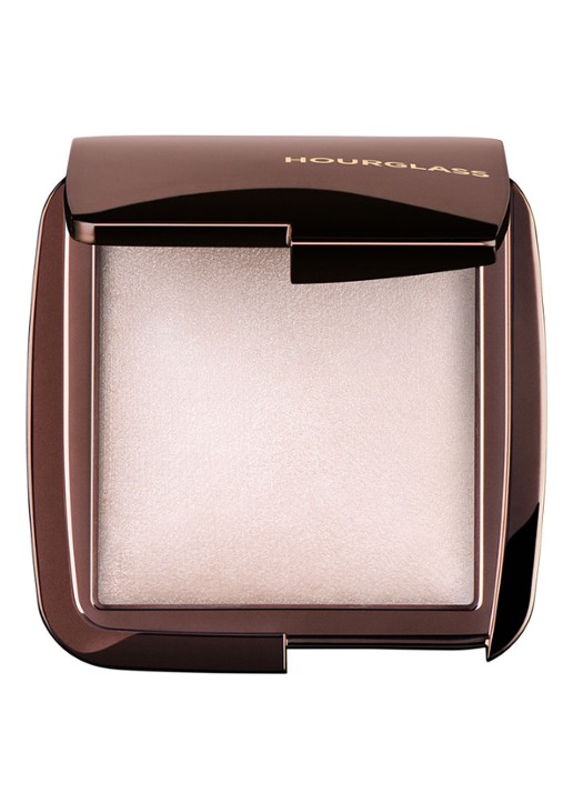 Hourglass AMBIENT™ Lightning Finishing powder - lichtreflecterend poeder - voorkant 6 ethereal light