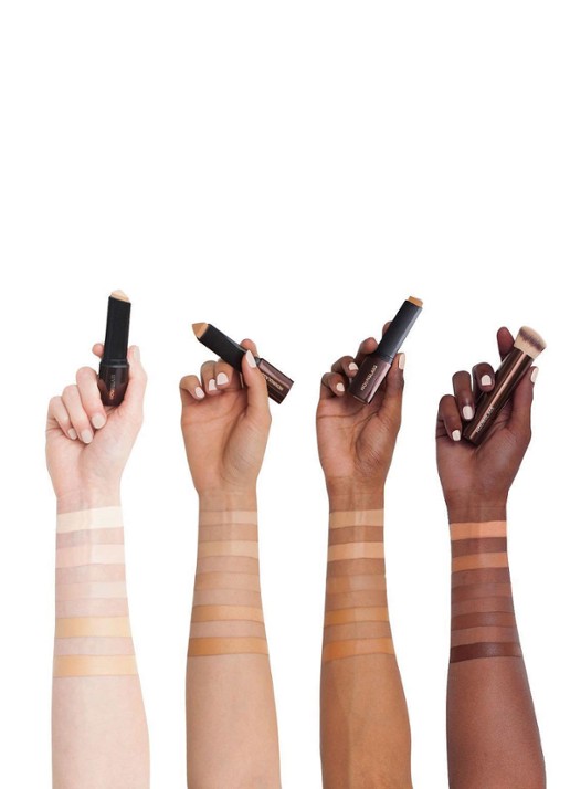 Hourglass VANISH™ Seamless Finish Foundation Brush - foundationkwast - detail 3 donkerbruin