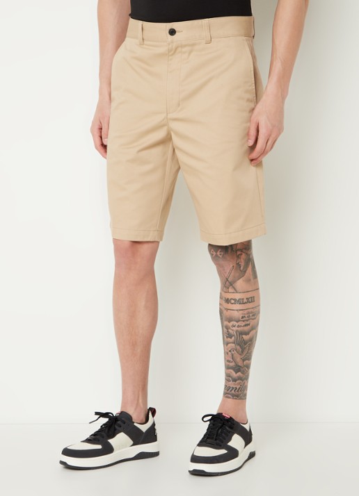 HUGO Darik straight fit korte chino met steekzakken - detail 3 camel