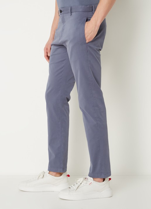 HUGO David slim fit chino met stretch - detail 2 staalblauw
