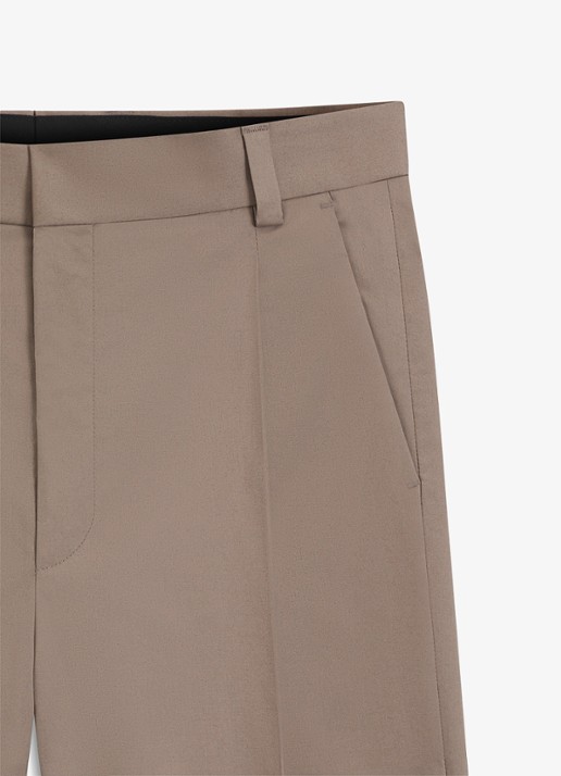 HUGO Loose fit korte broek met plooien - detail 6 lichtbruin