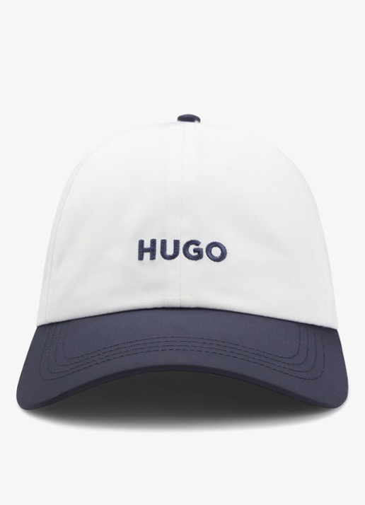 HUGO Pet met logoborduring - voorkant creme