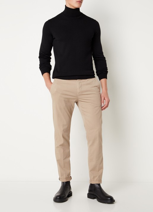 HUGO Regular-fit trui van scheerwol met col - voorkant 2 zwart