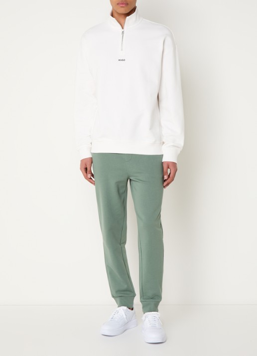 HUGO Trainingsbroek van katoenen badstof met logoprint - voorkant 5 legergroen