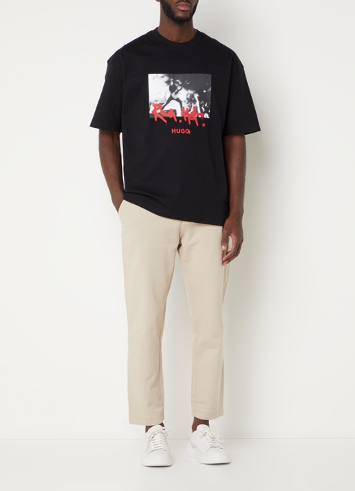 HUGO Zeebo tapered fit chino met steekzakken - voorkant 4 beige