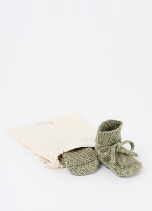 Hvid Gebreide babyslofjes van wol - detail 2 mosgroen
