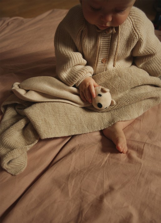 Hvid Teddy Tokki knuffeldoekje van merino wol 35 cm - voorkant 3 beige