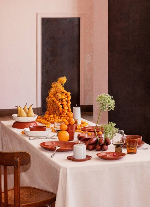 Iittala Serveerschaal van porselein 27 cm - voorkant 3 bruin