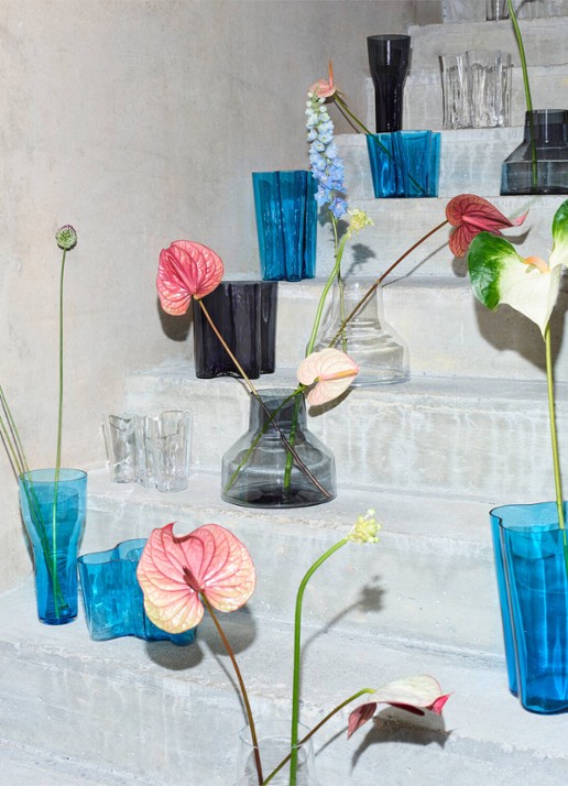 Iittala Solare Tall vaas 26 cm - voorkant 2 donkergrijs