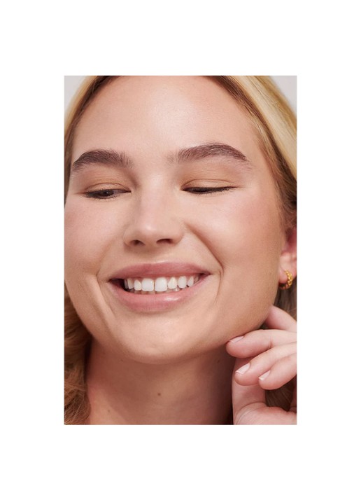 ILIA Beauty Liquid Powder Matte Eye Tint - vloeibare oogschaduw - detail 4 adobe