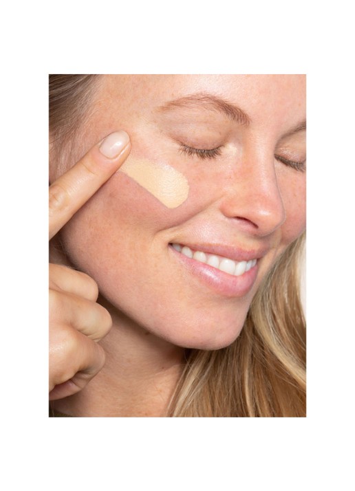 ILIA Beauty Super Serum Skin Tint Broad Spectrum SPF30 - getint serum - detail 3 bom bom - st5