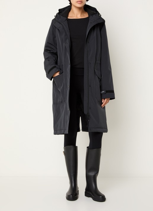 Ilse Jacobsen Longline regenjas met klepzakken - voorkant 4 zwart