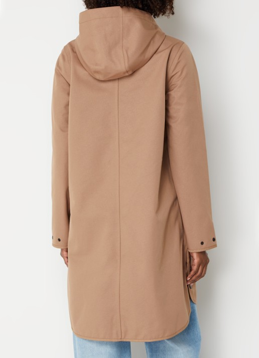 Ilse Jacobsen Rain128 softshell regenjas met afneembare capuchon - achterkant 4 beige