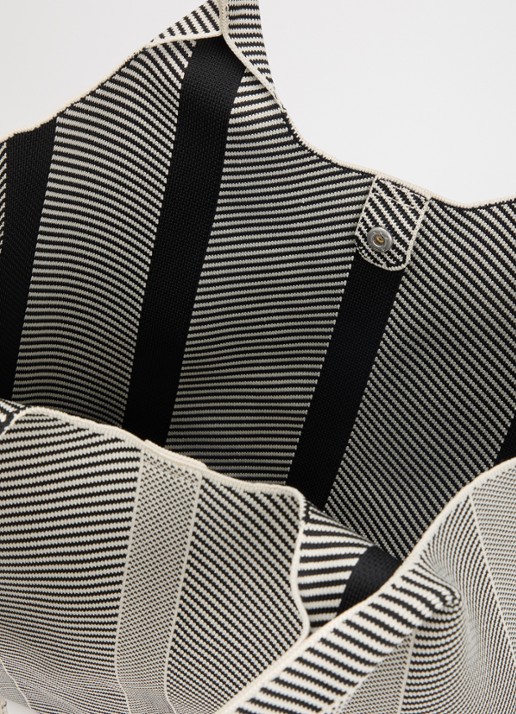 Ilse Jacobsen Shopper met grafische print - detail zwart