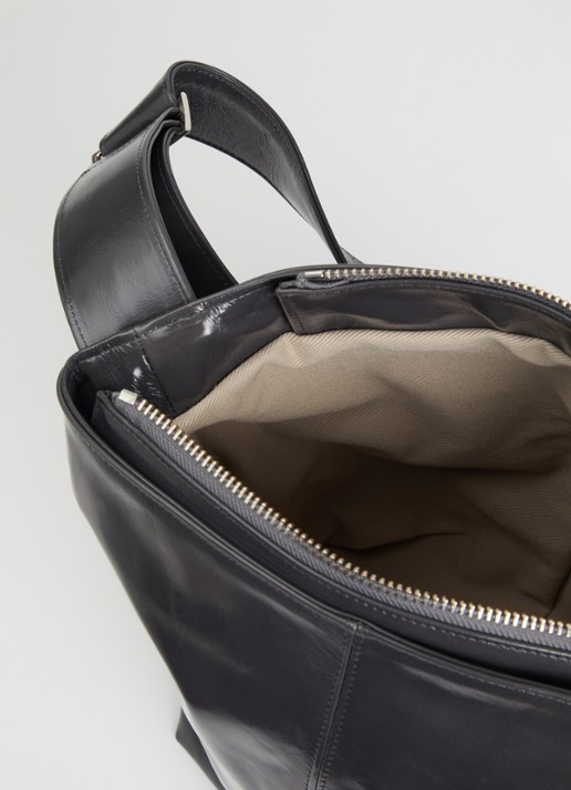 Nona Dames Schoudertas van leer met lakfinish in de kleur Donkergrijs, maat: 1SZ