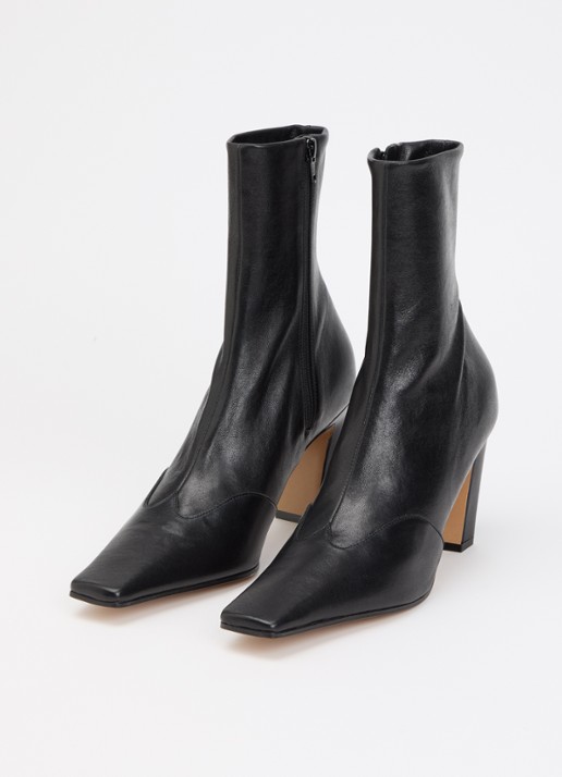Khaite Dames Nevada Stretch enkellaarsje van lamsleer in de kleur Zwart, maat: 38