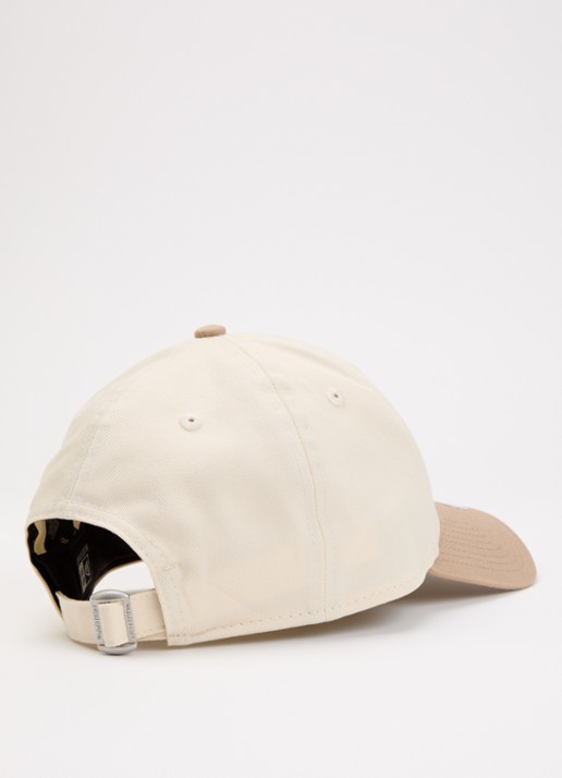New Era Heren Pet met logoborduring in de kleur Beige, maat: OS
