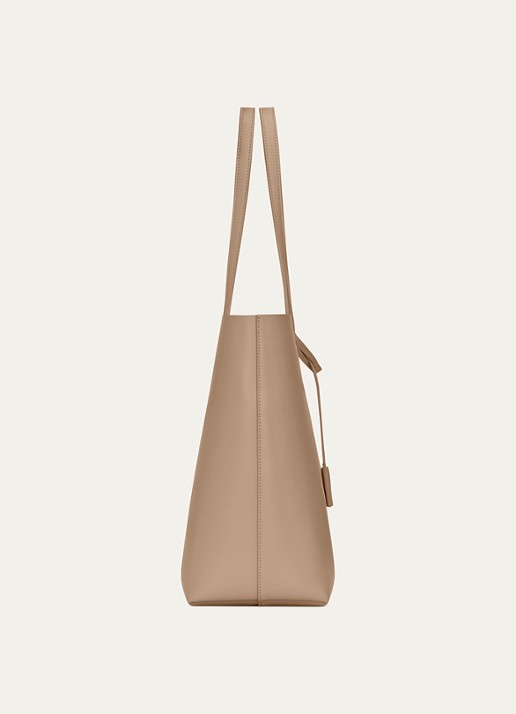 Saint Laurent Dames E/W shopper van kalfsleer in de kleur Beige