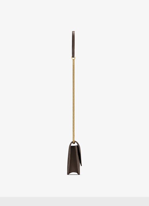 Saint Laurent Dames Cassandre Envelope clutch van lamsleer met afneembare schouderriem in de kleur Grijs