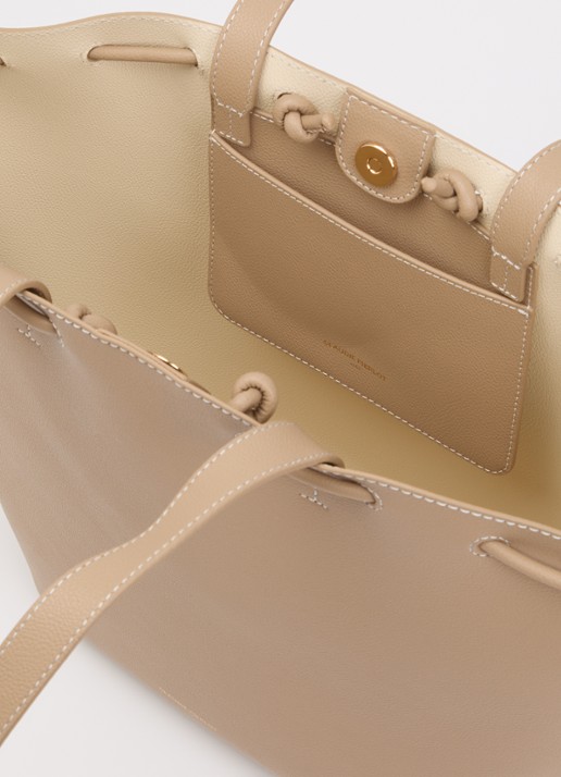 Claudie Pierlot Dames Alban schoudertas van kalfsleer in de kleur Beige
