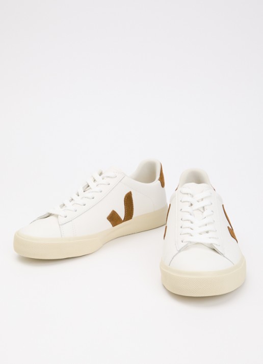 Veja Dames Campo sneaker van leer met suède details in de kleur Wit, maat: 39