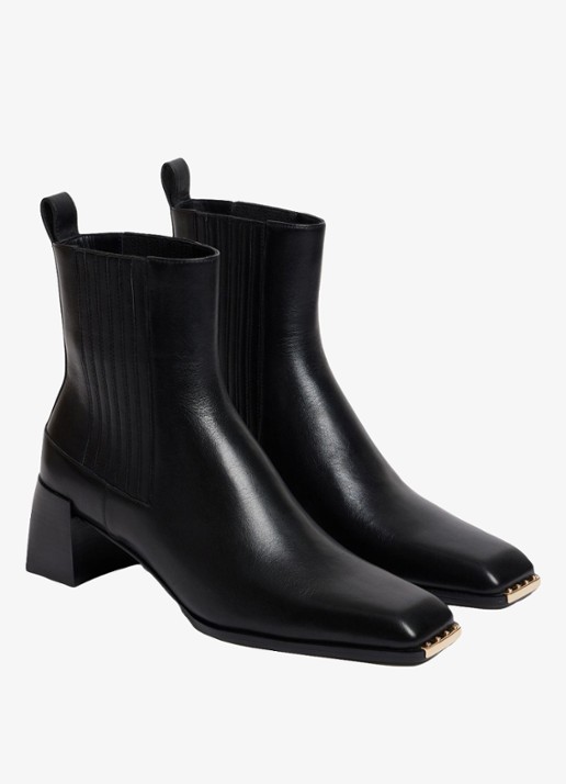 Sandro Dames Chelsea boot van kalfsleer in de kleur Black / Zwart