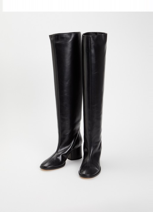 Aeyde Dames Almut laars van lamsleer in de kleur Zwart, maat: 39