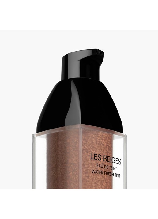 CHANEL FRIS FOUNDATIONWATER MET MICROBOLLETJES PIGMENTEN. NUDE EFFECT OP DE HUID. NATUURLIJK STRALENDE TEINT DEEP PLUS Make-up - Deal