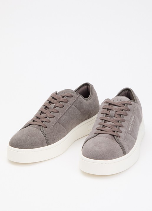 Armani Heren Sneaker van suède met logo in de kleur Middengrijs
