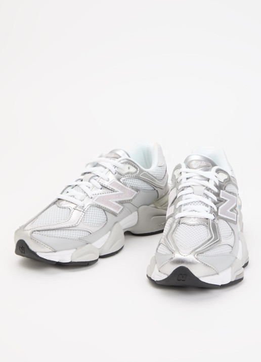 New Balance Dames 9060 sneaker met leren details in de kleur Grijs, maat: 37