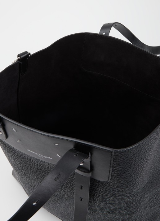 Maison Margiela Dames Schoudertas van kalfsleer met verstelbare schouderriem in de kleur Zwart, maat: One Size