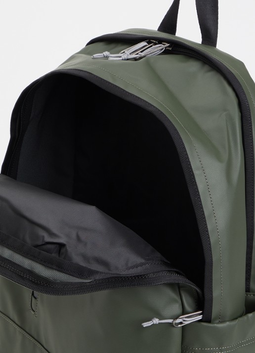 Eastpak Tarp Pack rugzak met 16 inch laptopvak en waterafstotende coating Legergroen - Deal