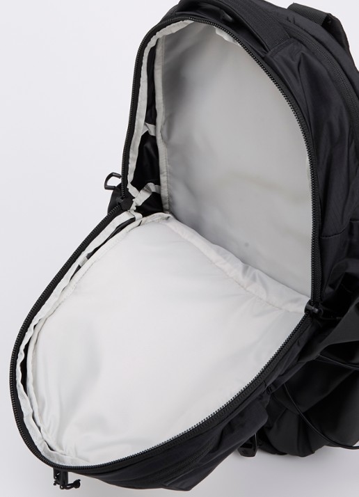 The North Face Dames Borealis rugzak met 15 inch laptopvak in de kleur Zwart, maat: 28L/30x49