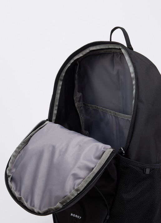 The North Face Rodey rugzak met 16 inch laptopvak Zwart - Deal