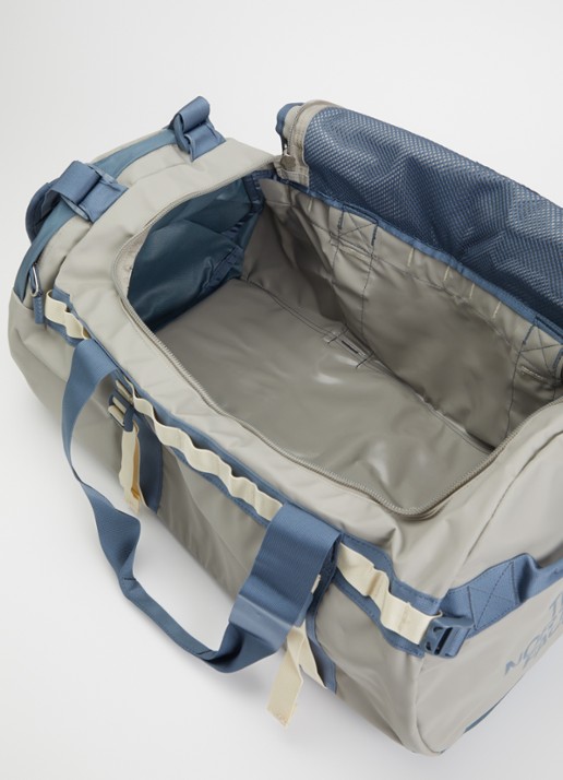 The North Face Base Camp Duffel M weekendtas met afneembare schouderriem Blauwgrijs - Deal