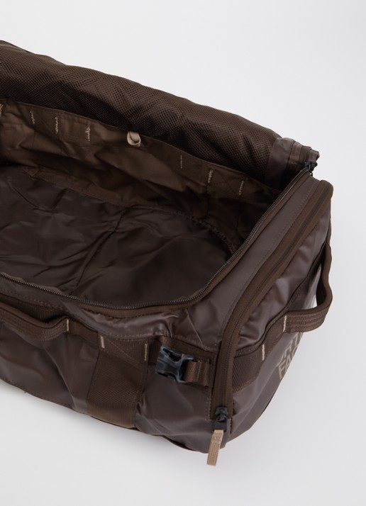 The North Face Base Camp Voyager 32L rugzak met 15 inch laptopvak Donkerbruin - Deal