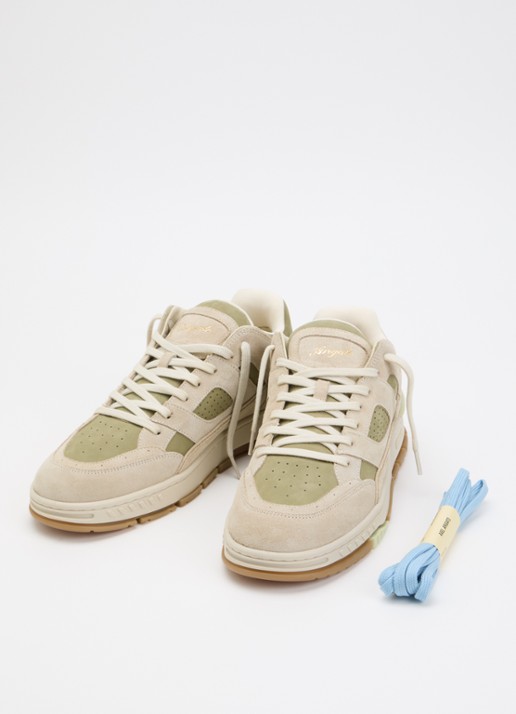 Axel Arigato Heren Area Lo sneaker van suède met details van nubuck in de kleur Lindegroen, maat: 46