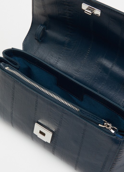 KAAI Dames Ikon clutch van kalfsleer met textuur en afneembare schouderriem in de kleur Petrol, maat: 1MAAT